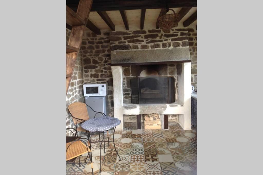 Villa La Cahute à La Foret-Auvray Extérieur photo